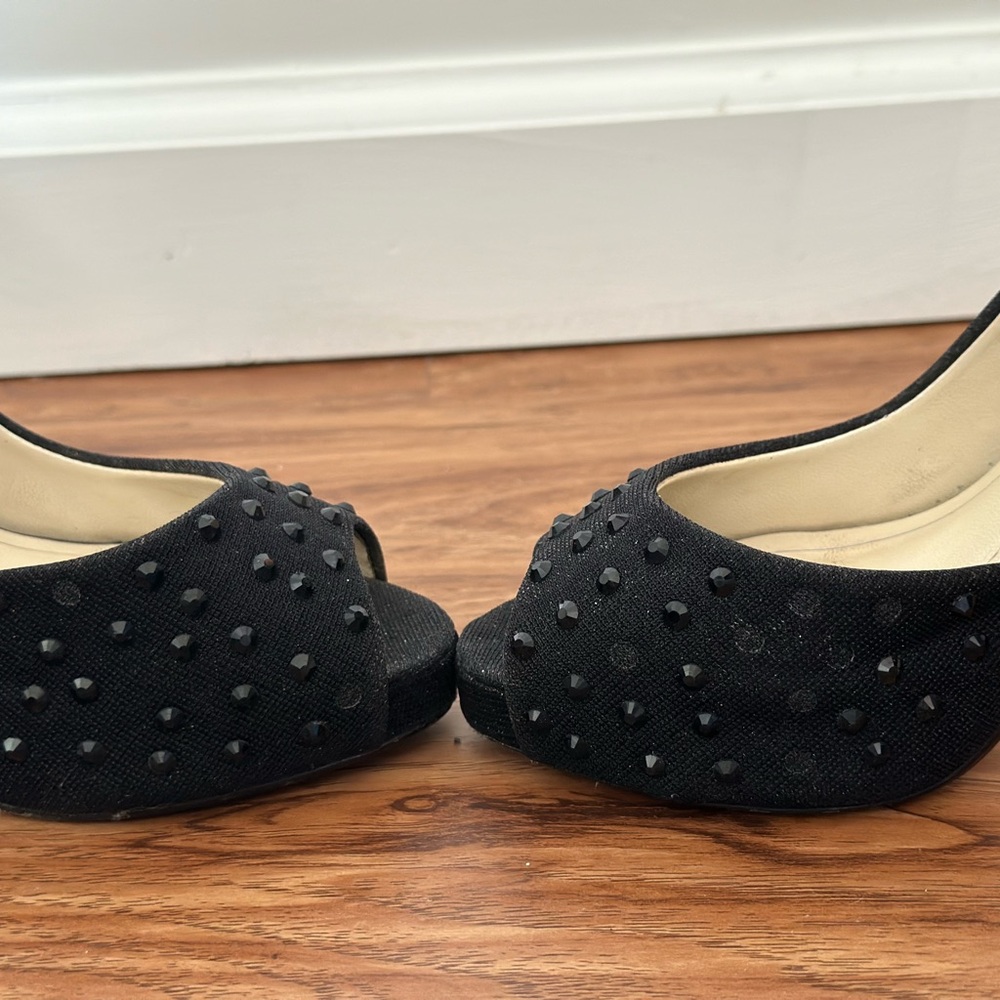 Caparros Black Heels with Elegant Design